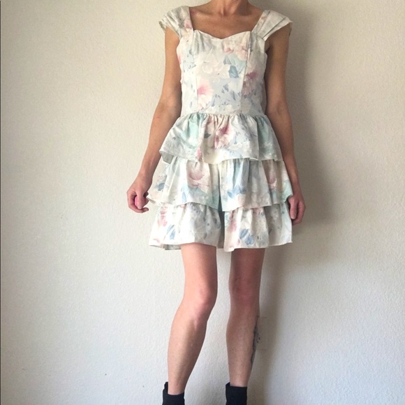 🍭VTG 80s new romantic floral tiered ruffle dress - Picture 2 of 12